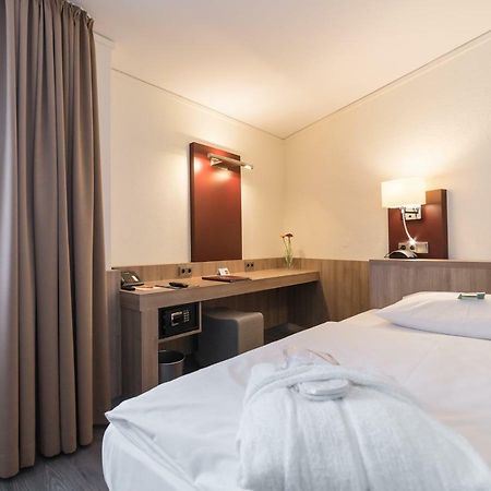 Hotel Gustav-Stresemann-Institut 본 외부 사진