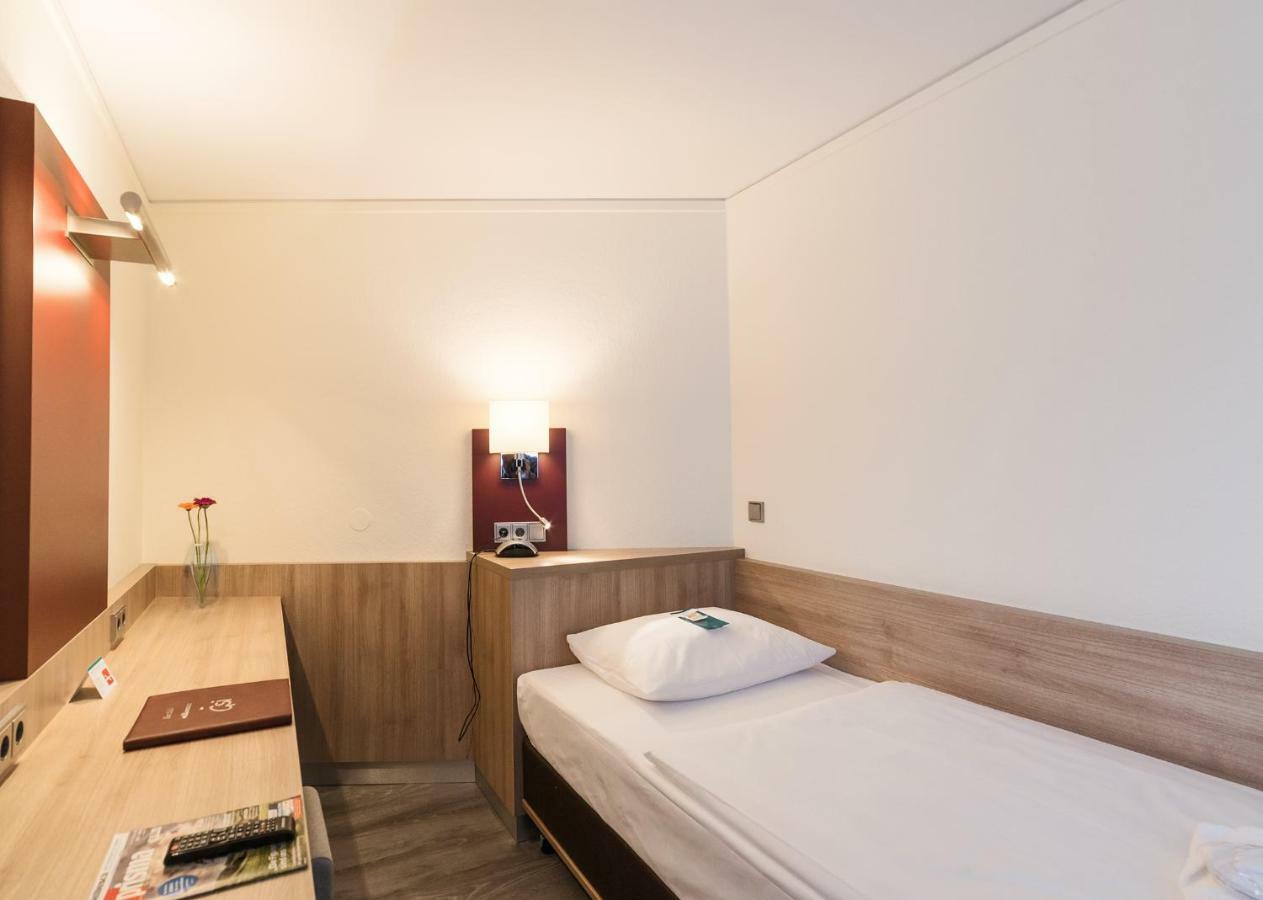 Hotel Gustav-Stresemann-Institut 본 외부 사진